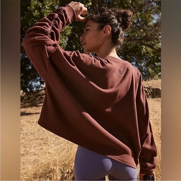 Free people movement flow state layer in maroon size XS - Picture 2 of 7